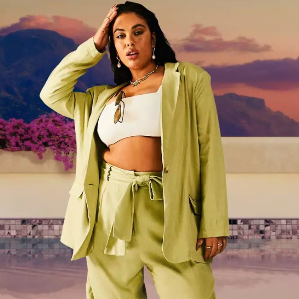 ASOS DESIGN Curve washed single breasted linen suit blazer in green in US size 2